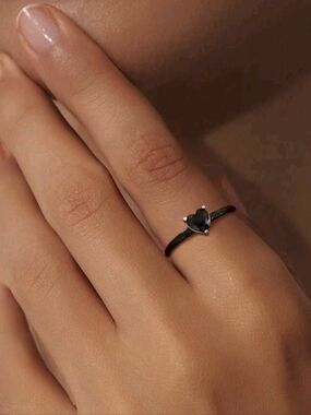 Black Heart Stone Ring - Women's Minimalist Band